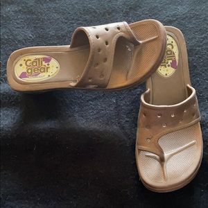 Cali Gear by sketchers brown shoes size 7